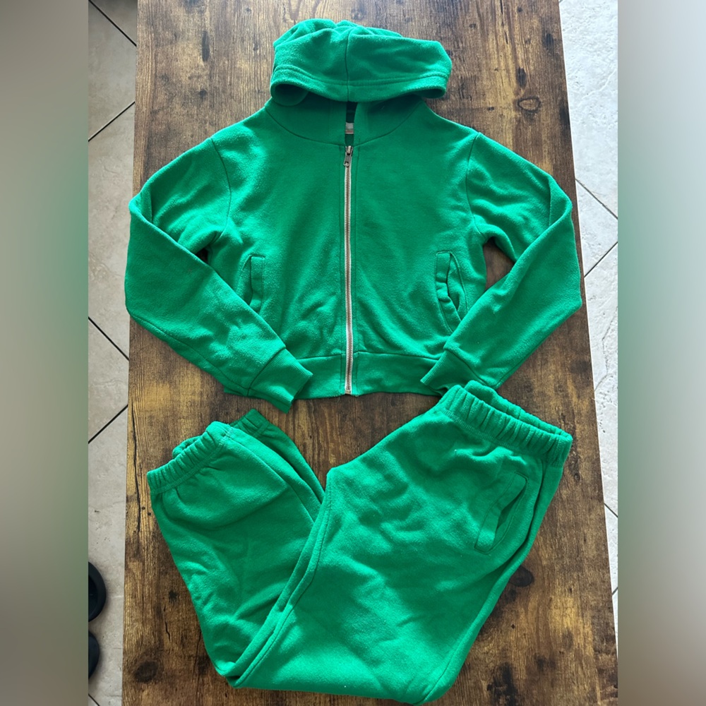 Vintage Havana Emerald Green hoodie and pant set